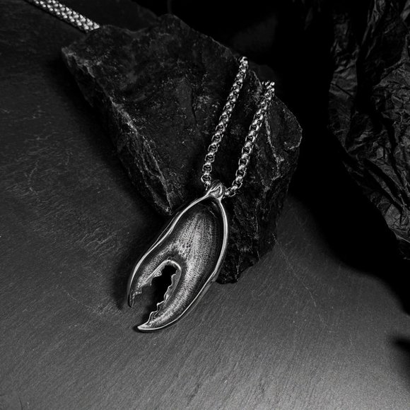 men crab claws necklace - Picture 4 of 5